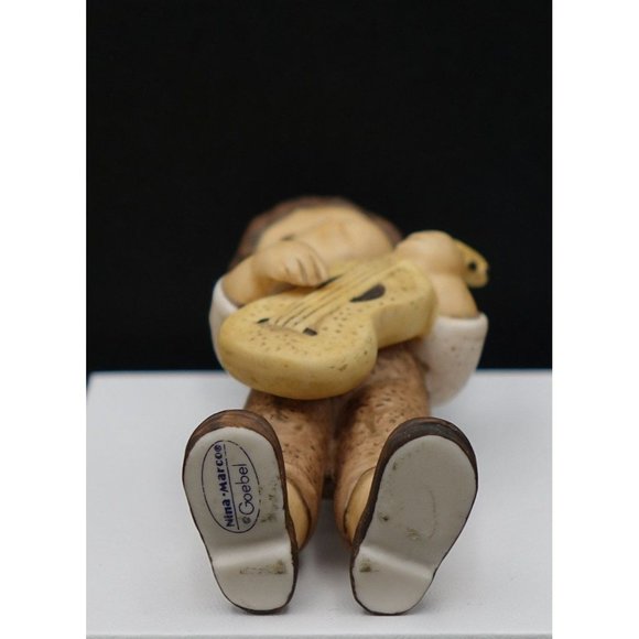 Vintage Goebel Figurine, Nina Marcos, Limpke, Boy Figurine Playing Guitar - Picture 5 of 7